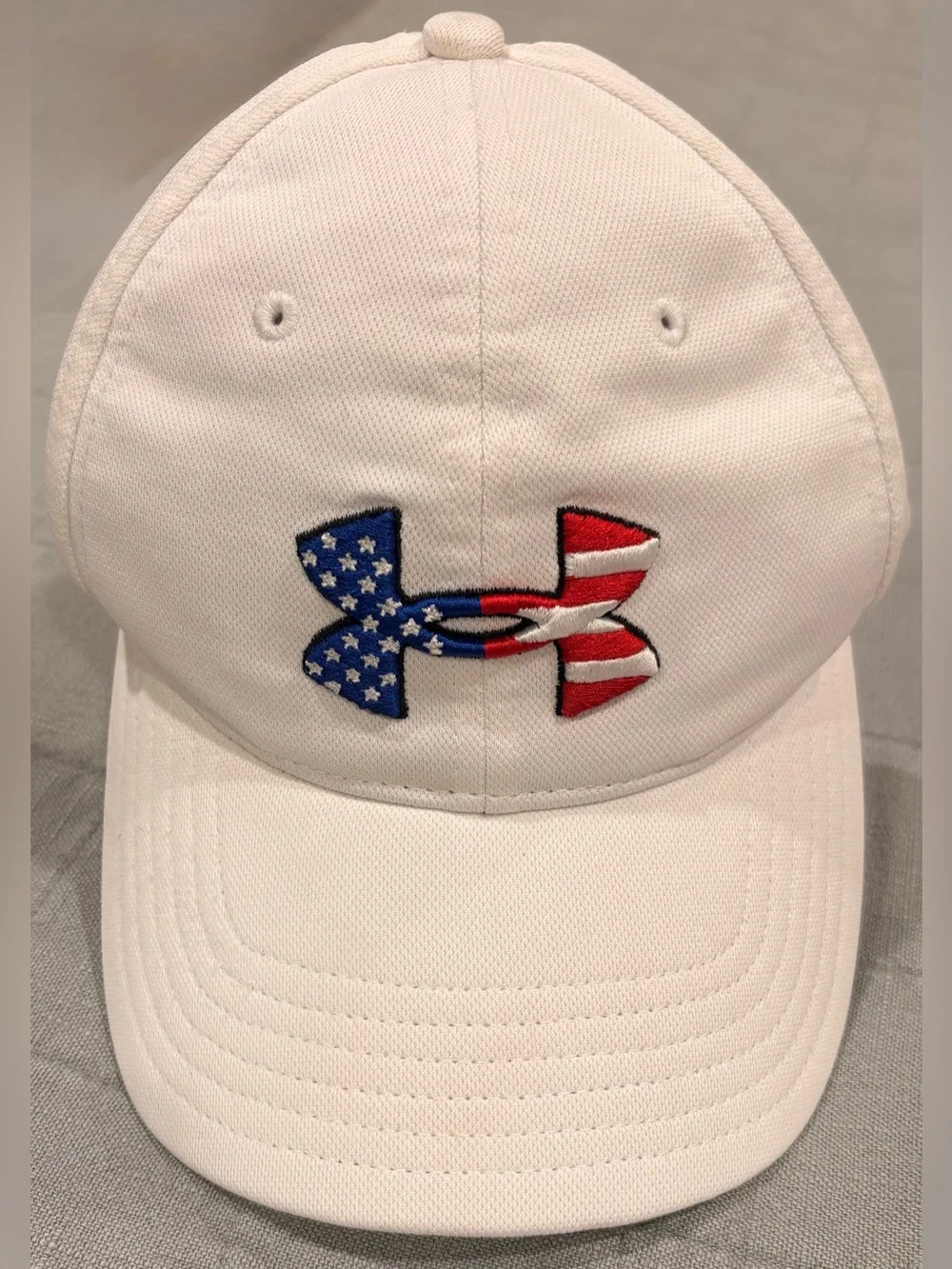 Under Armour UA Blitzing American Flag Hat M/L White EUC - Picture 2 of 3